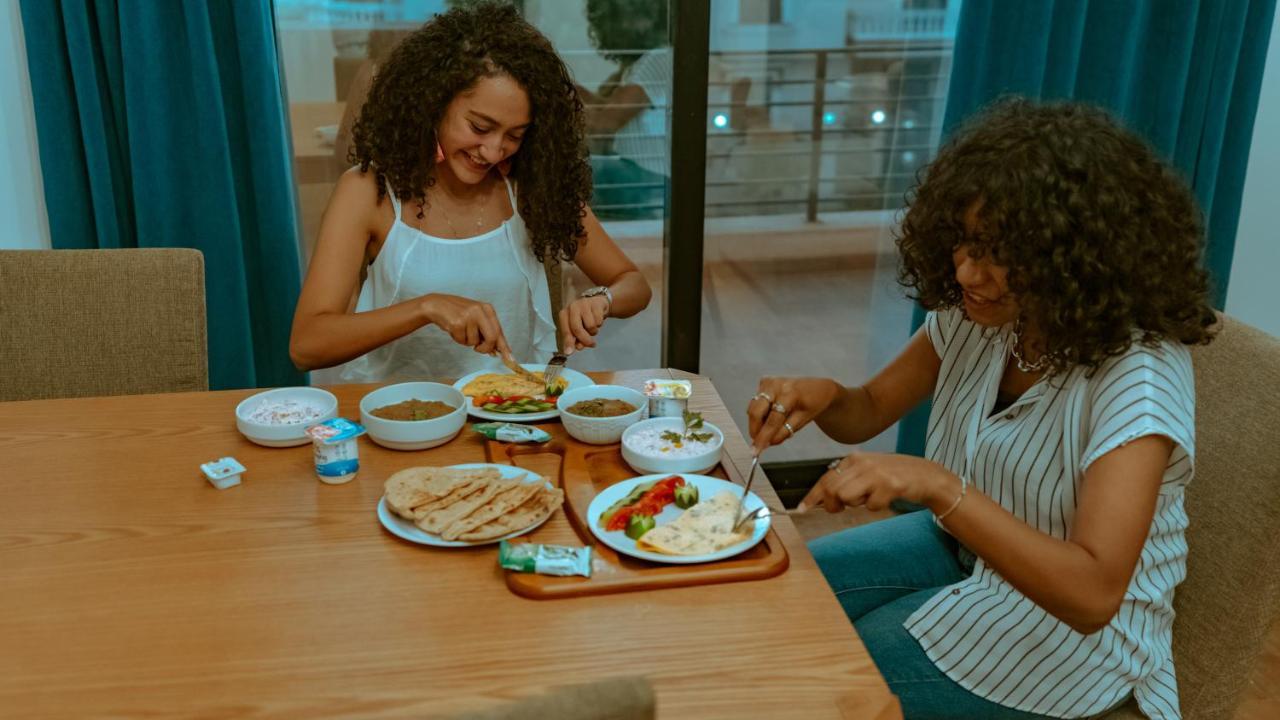 Travelholic Residence New Кайро Екстериор снимка